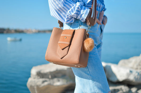 Trendy Bags for Spring 2025: Must-Have Styles to Elevate Your Wardrobe