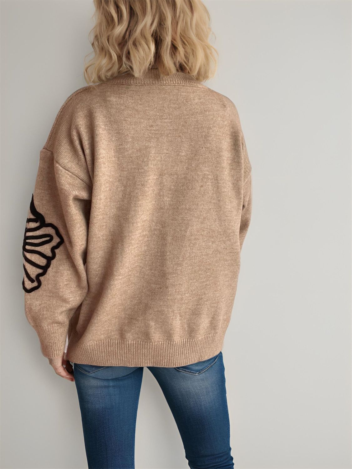 Chic Flower Round Neck Long Sleeve Sweater