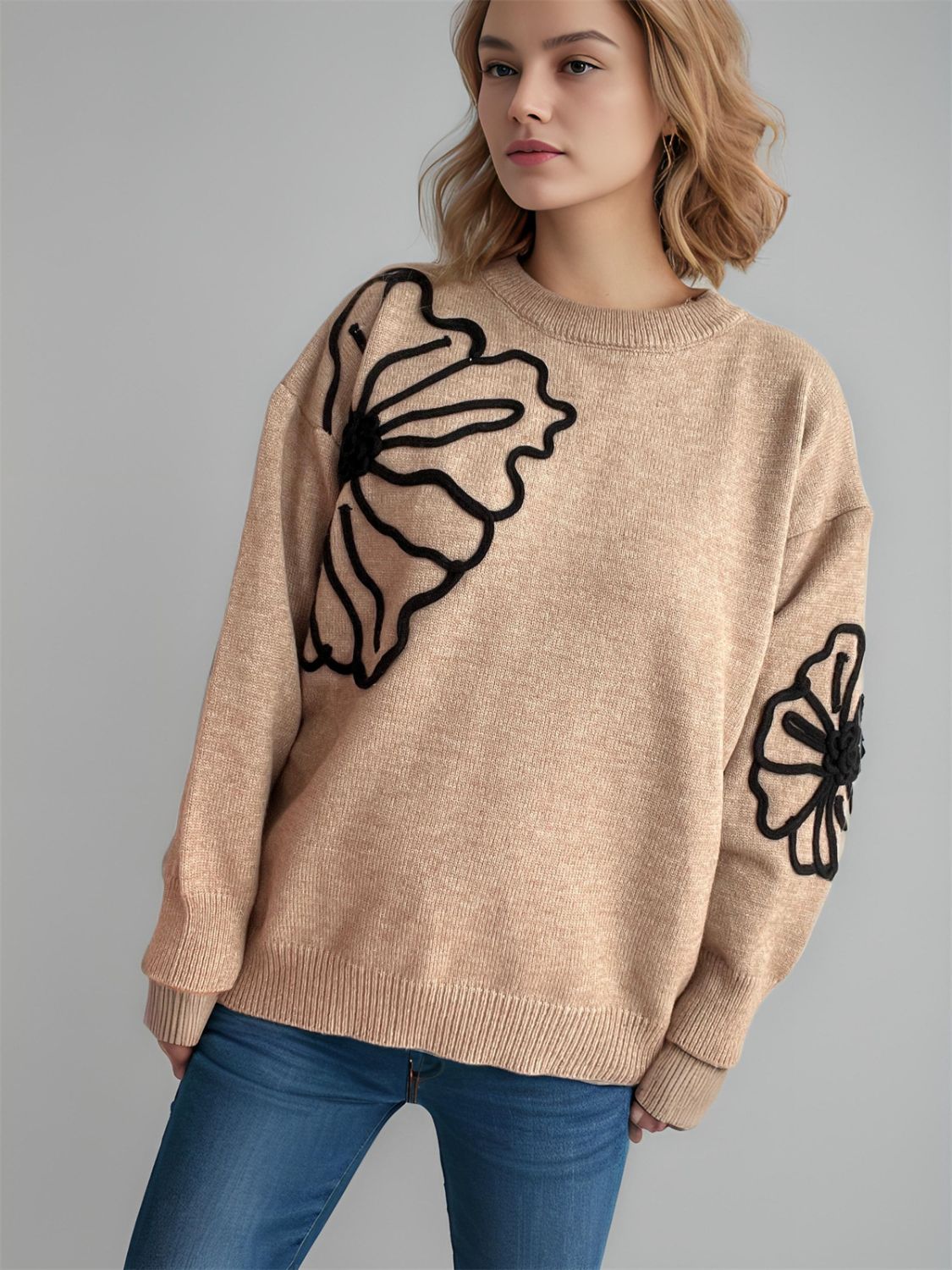 Chic Flower Round Neck Long Sleeve Sweater
