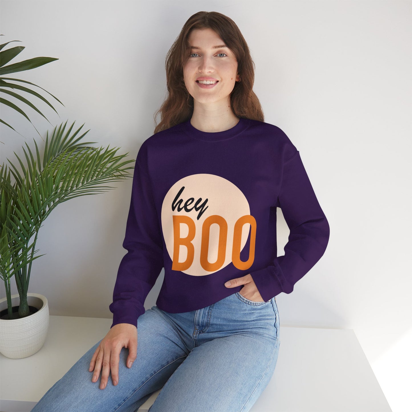 Hey Boo Halloween Print Chic Unisex Heavy Blend™ Crewneck Sweatshirt