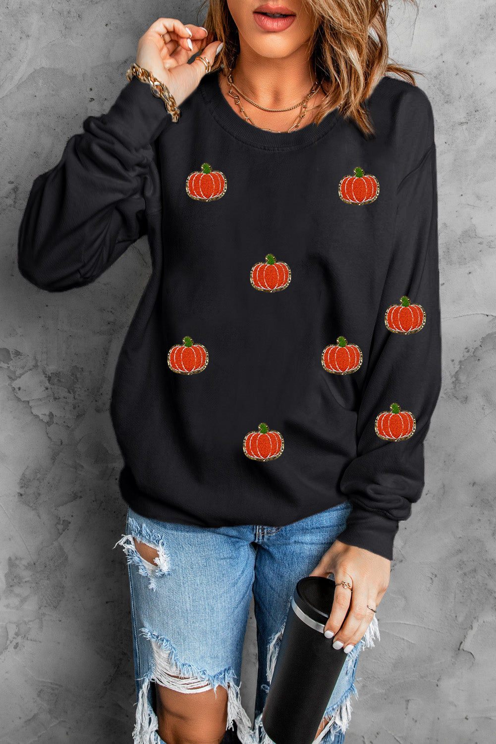 Small Pumpkin Round Neck Long Sleeve Sweatshirt